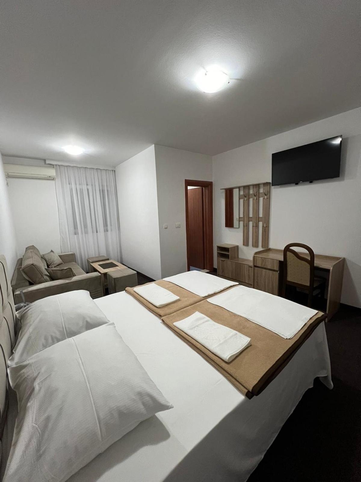 Motel Aura Mostar Exterior foto